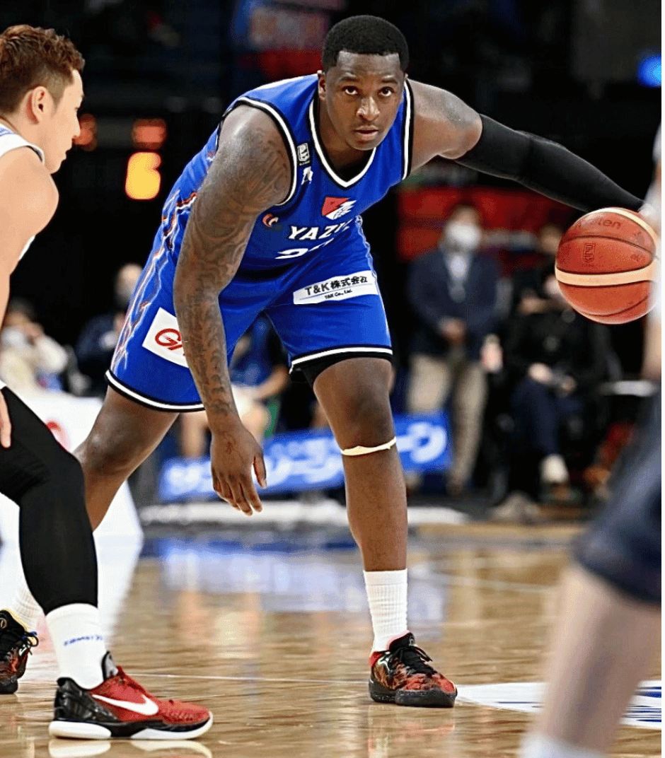 Photo of SLASH basketball athlete Marvelle Harris